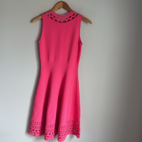 Milly Cutout Swing Dress In Fuchsia - Picture 3 of 14
